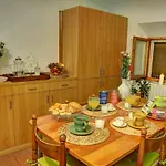Elegant Flat With Rooftop 450 Mt From Piazza Del Campo Apartment *