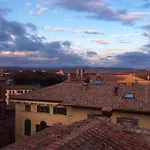 Elegant Flat With Rooftop 450 Mt From Piazza Del Campo Siena