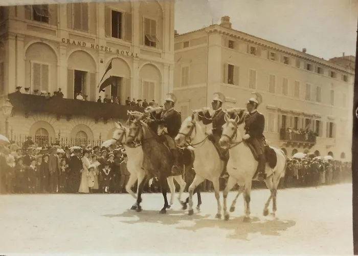 Elegant Flat With Rooftop 450 Mt From Piazza Del Campo *