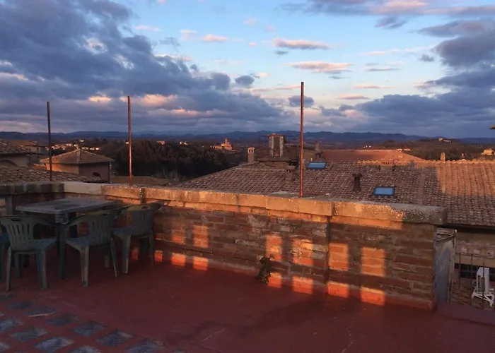 Elegant Flat With Rooftop 450 Mt From Piazza Del Campo Apartman *