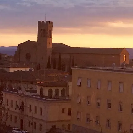 Elegant Flat With Rooftop 450 Mt From Piazza Del Campo דירה