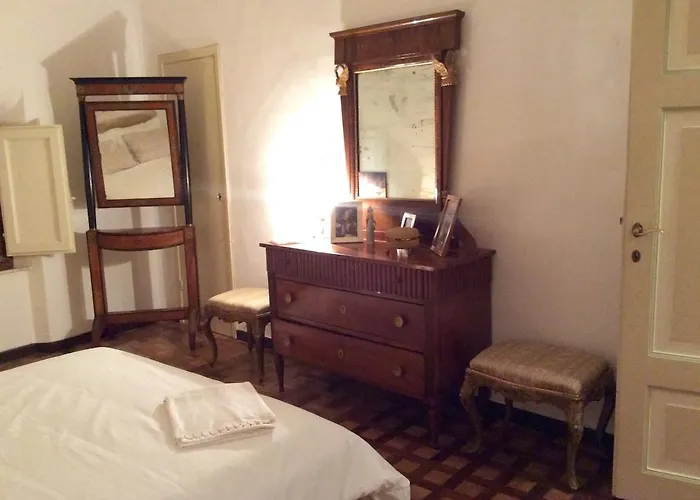 Апартаменты Elegant Flat With Rooftop 450 Mt From Piazza Del Campo Сиена