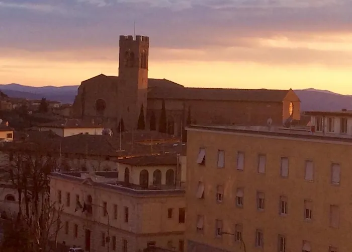 Elegant Flat With Rooftop 450 Mt From Piazza Del Campo アパート